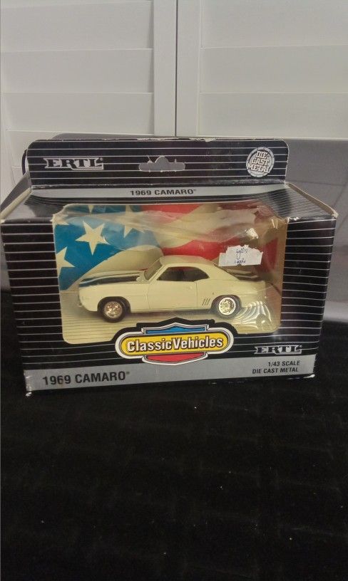 1969 Classic White Chevy Camaro Muscle Car Diecast