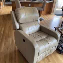 Leather recliner (Electric)