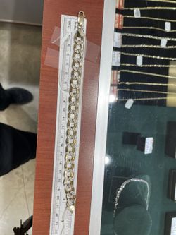 10k Diamond Cut Bracelet