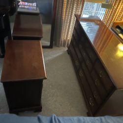 4 Piece Bedroom Furniture/Set