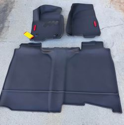 Floor Mats for Chevy Silverado/GMC Sierra 1500 (2019-2025), 2500/3500 HD (2020-2025) - Crew Cab Only
