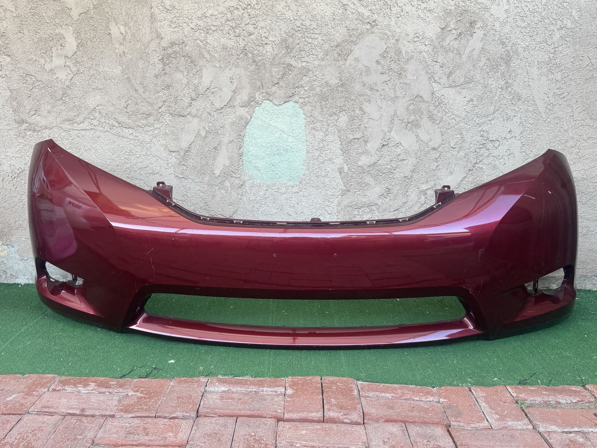 2011-2017 TOYOTA SIENNA LE FRONT BUMPER COVER OEM 52119-08050