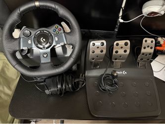 Logitech G920 Driving Force Racing Wheel for Xbox One/PC