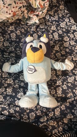 Dancing talking bluey