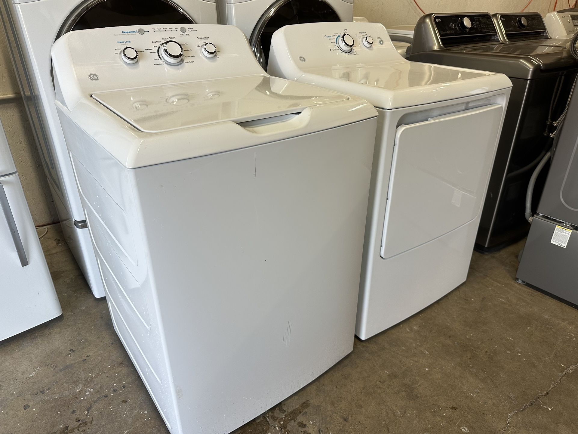 Top loading GE washer and Electric Dryer can deliver