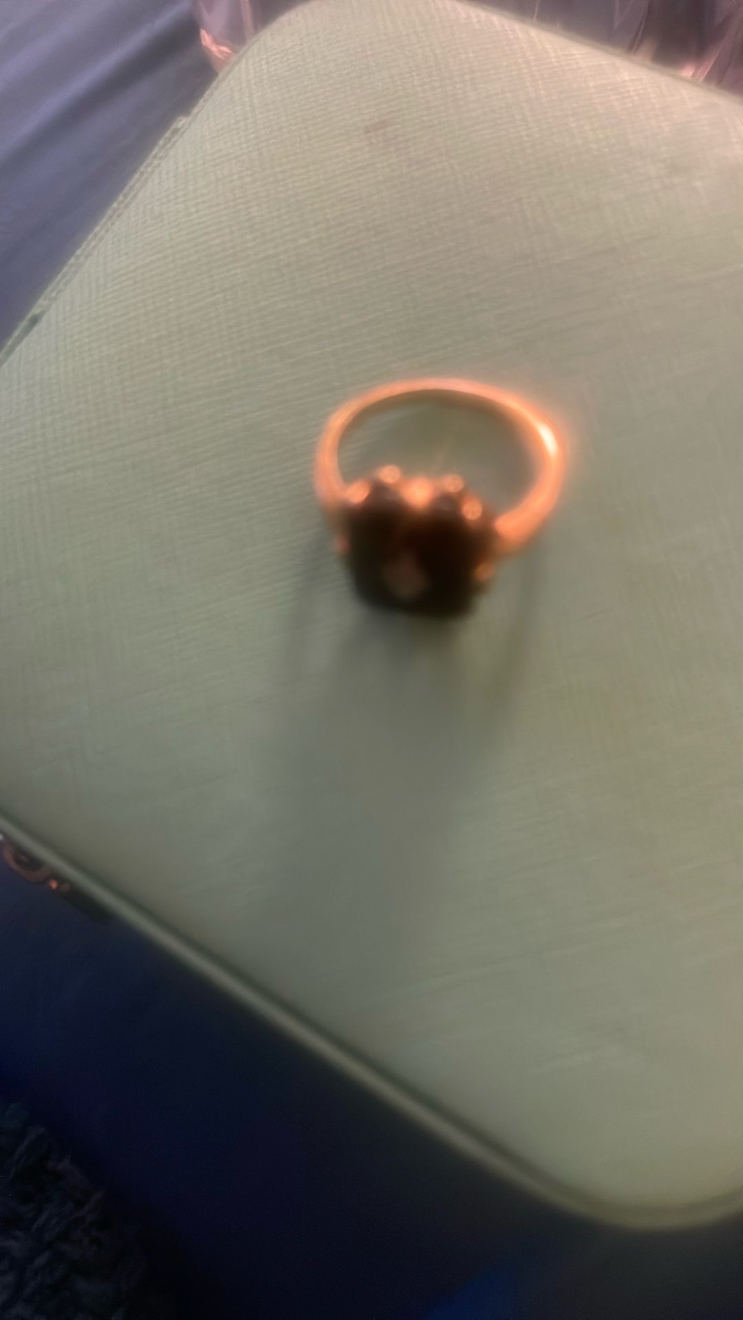 Gorgeous Antique 10k Solid Gold & Onyx Ring with Diamond - size 7
