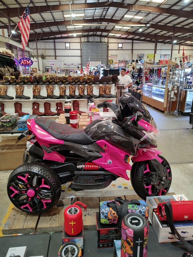 Kids Ride On Car Power Wheel With Bluetooth Led Lights