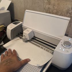 Cricut 