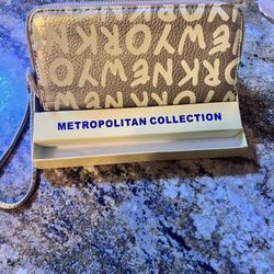 Metropolitan Wallets For Woman