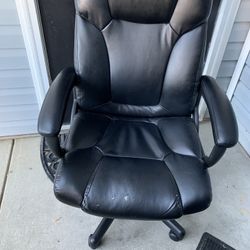 Black Office Chair Goes Up And Down Used Good 