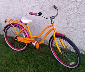 Women's Schwinn 24" Beach cruiser bike bicicleta