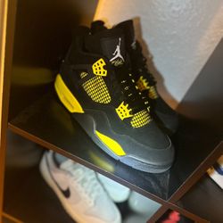 Red Thunder And Yellow Thunder Jordan 4’s 9.5
