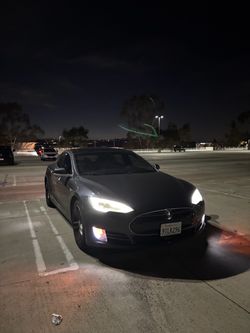 2015 Tesla Model S