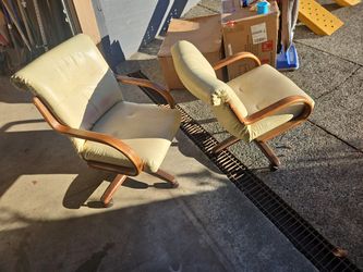 Vinyl Swivel Chairs On Wheels