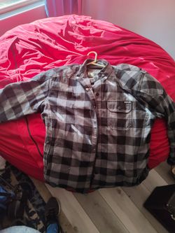 L/xl Street and steel flannel jacket shirt with armor already inserted into the back panel shoulders and elbows