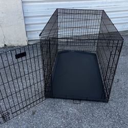 48x30x32in X-Large Black Metal Single Door Dog Pet Animal Cage Containment Crate! Good condition!
