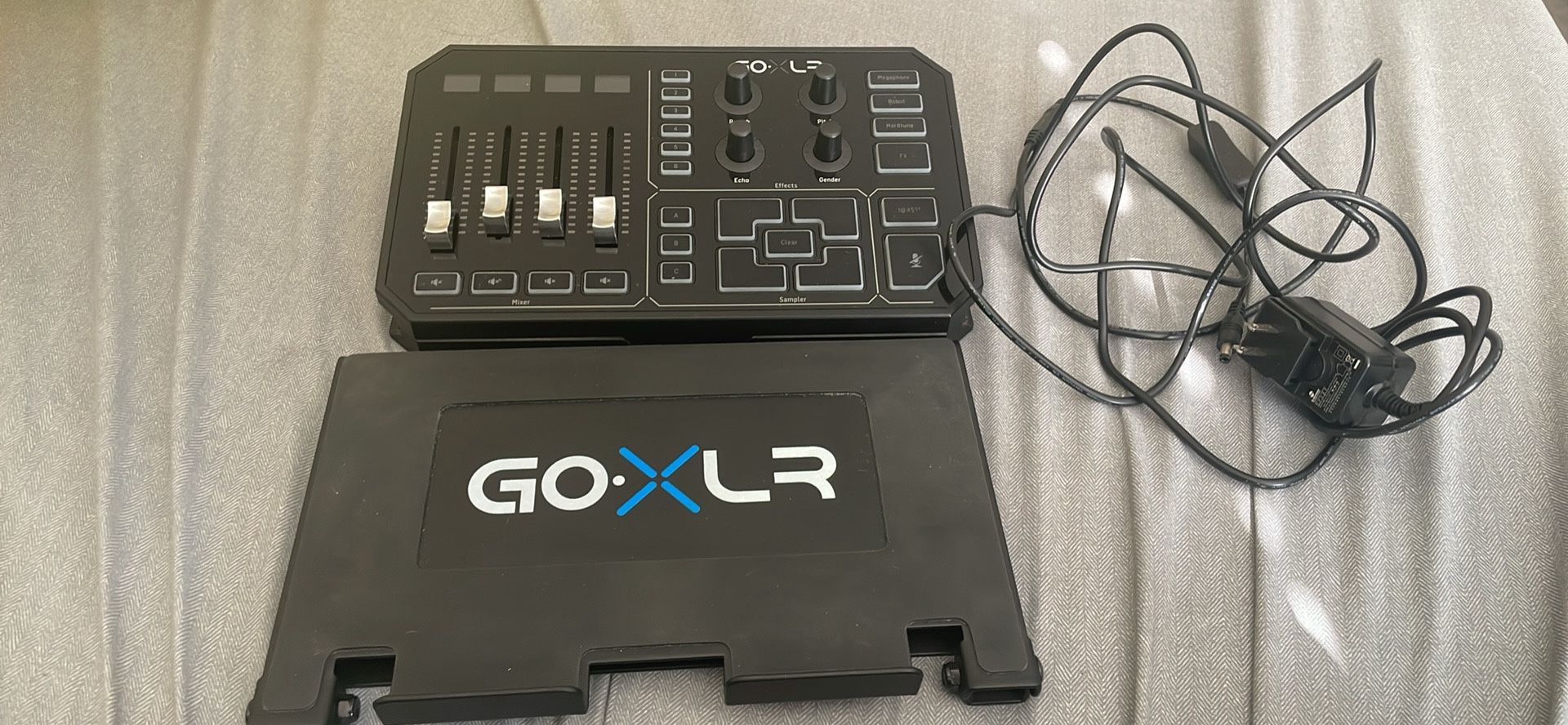 Go xlr mixer + steaming + broadcasting