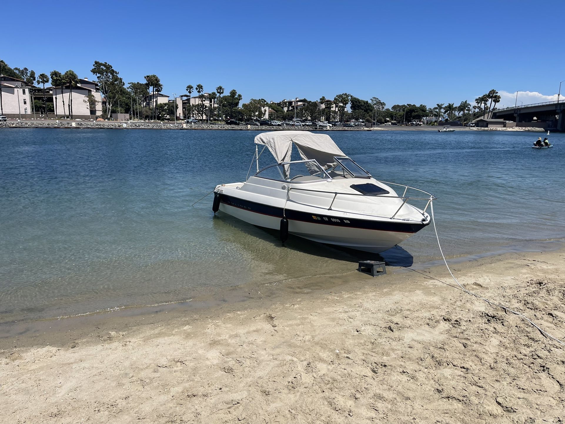 2004 Bayliner 192 Cuddy Cabin