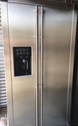 Ge monogram stainless steel refrigerator