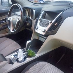 2014 Chevy Equinox AwD