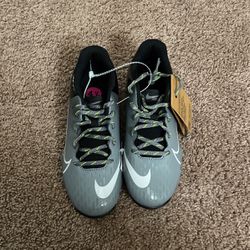 Nike Football Cleats size 4.5Y