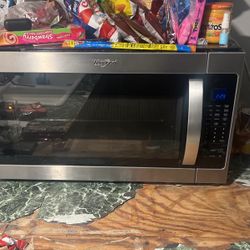 Whirlpool Microwave 