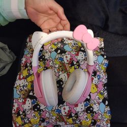 Hello Kitty Razer Headset