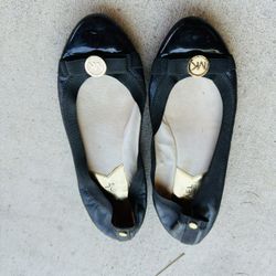 MK flats Size 6.5