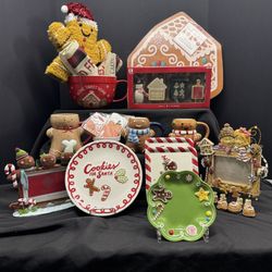 Gingerbread Themed Christmas decorations & tableware 25 pieces