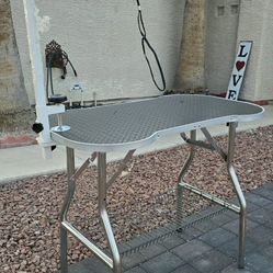 Dog Grooming Table And Clipper Kit