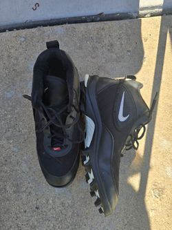 Nike Black Mid-Top Baseball Cleats Size 11