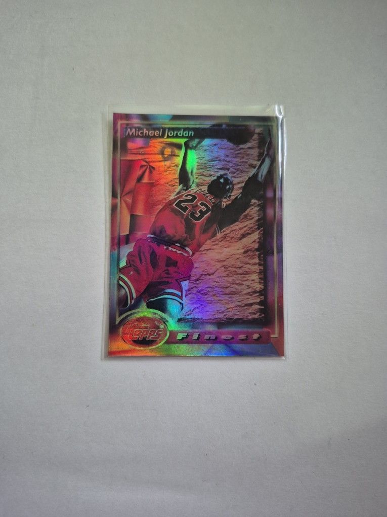 Michael Jordan Refractor Topps Finest
