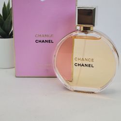 CHANEL 

CHANCE Eau de Parfum

3.4 fl 

