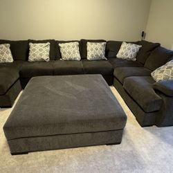 Large Sectional Couch W/ Oversized Ottoman