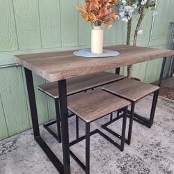 Table And Chairs (Save Spacer) 