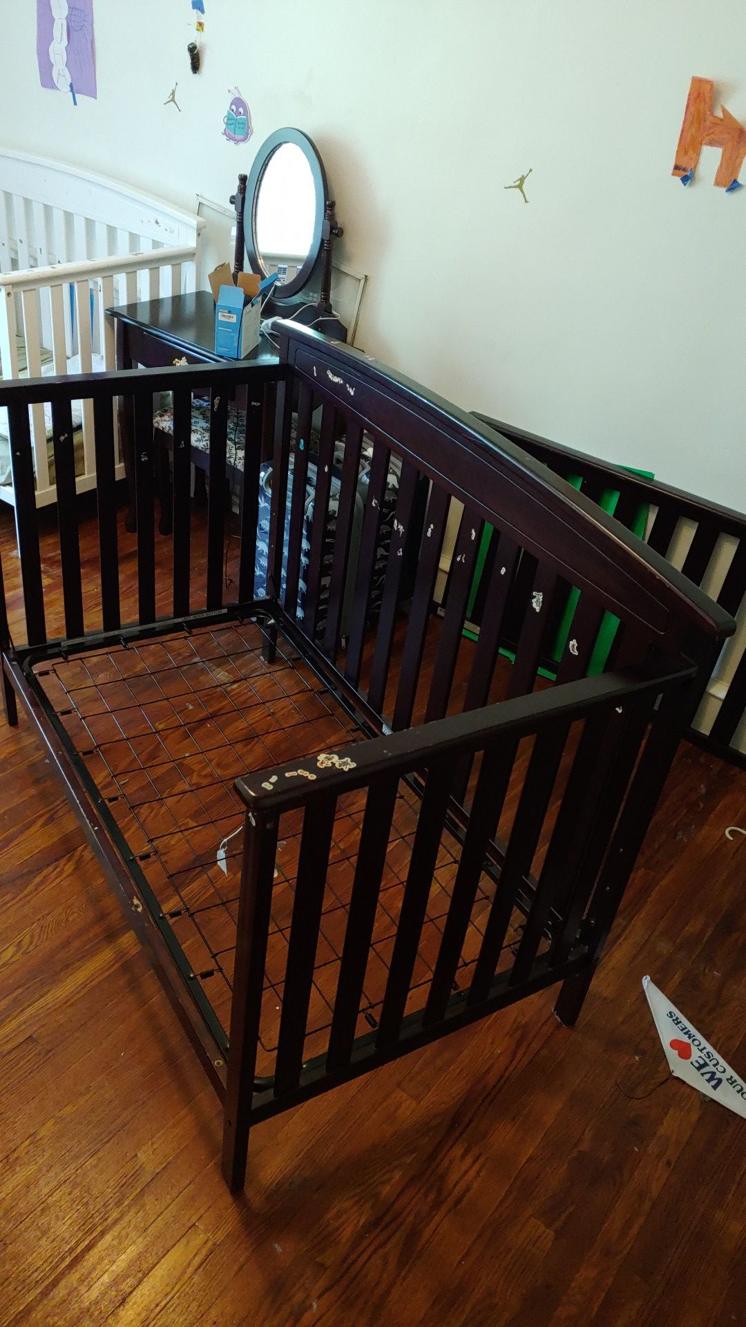 2 Baby crib turning to bed (1 to 6 years old)