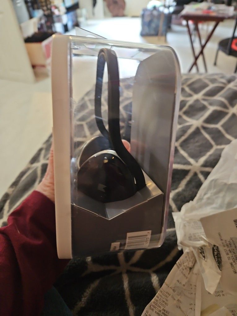 MODAL Bluetooth Headphones