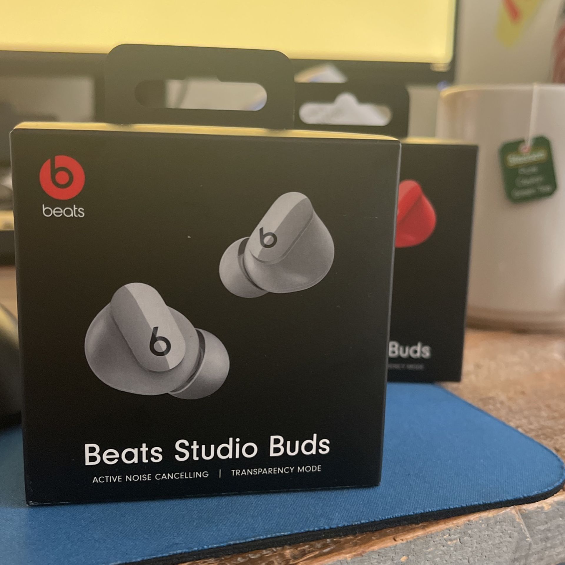 Beats Studio Buds 