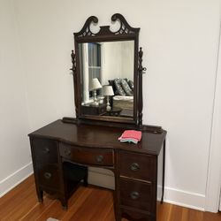 Free Furniture 