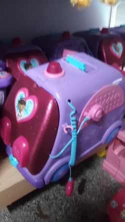Doc McStuffins medical van