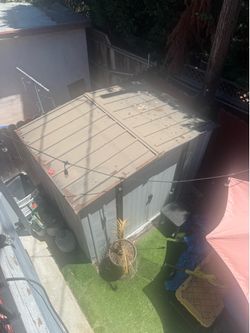 Used Shed price drop $50 if you can pick up today