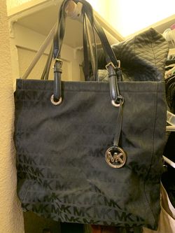 MK black purse