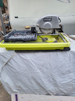 TILE SAW
