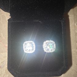 Mossinite Earrings  2.0 CT