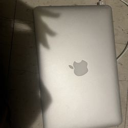 Macbook Air Early 2015 11-inch 