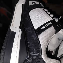 LV trainer shoes