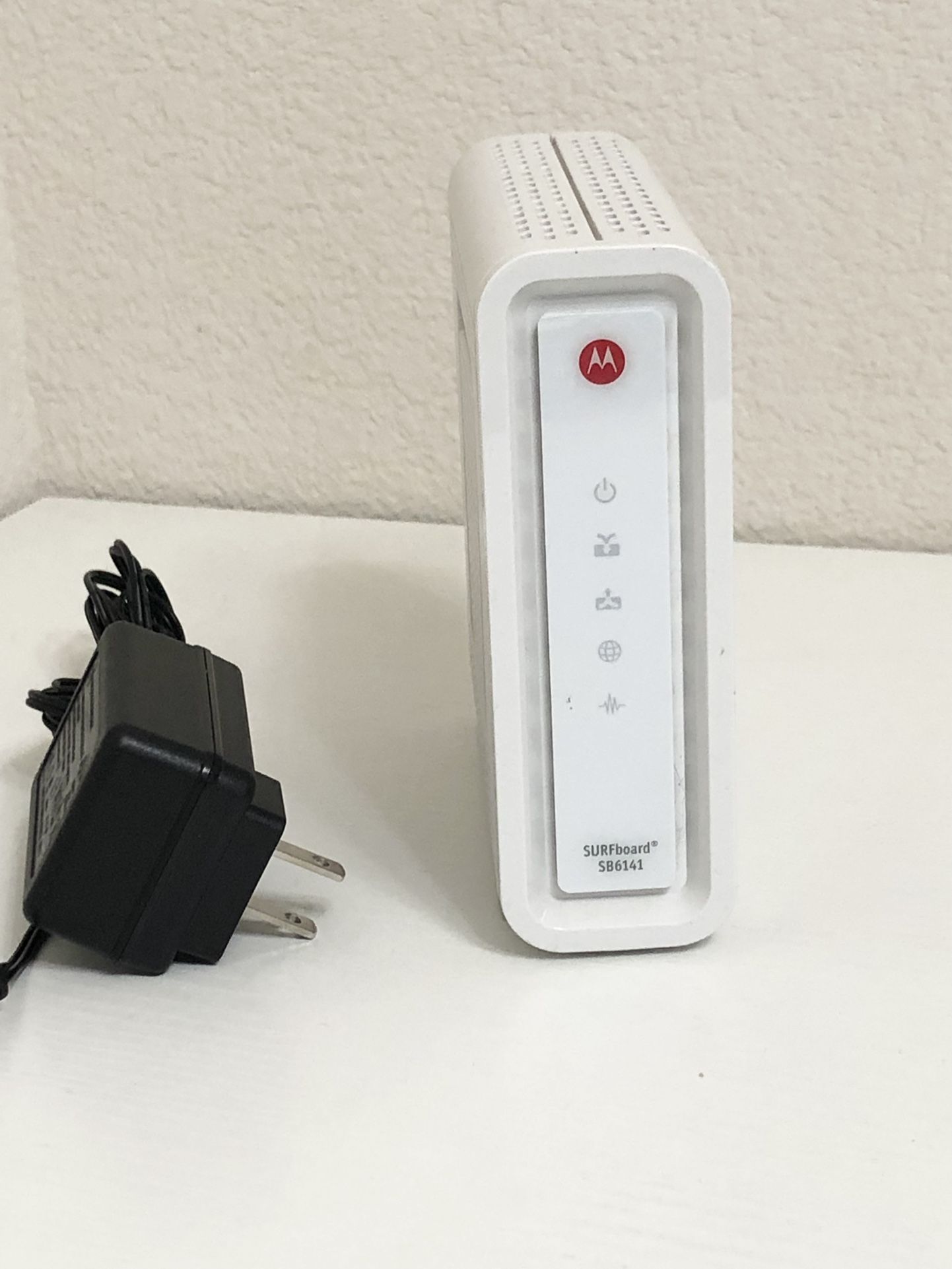 Motorola SB6141 Modem