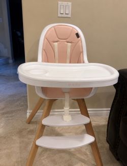 Evolur Zoodle 2 in 1 pink highchair 🌸