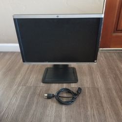 FREE  24" HP. PC SCREEN 