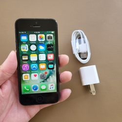 iPhone 5 - GSM UNLOCKED - Like New